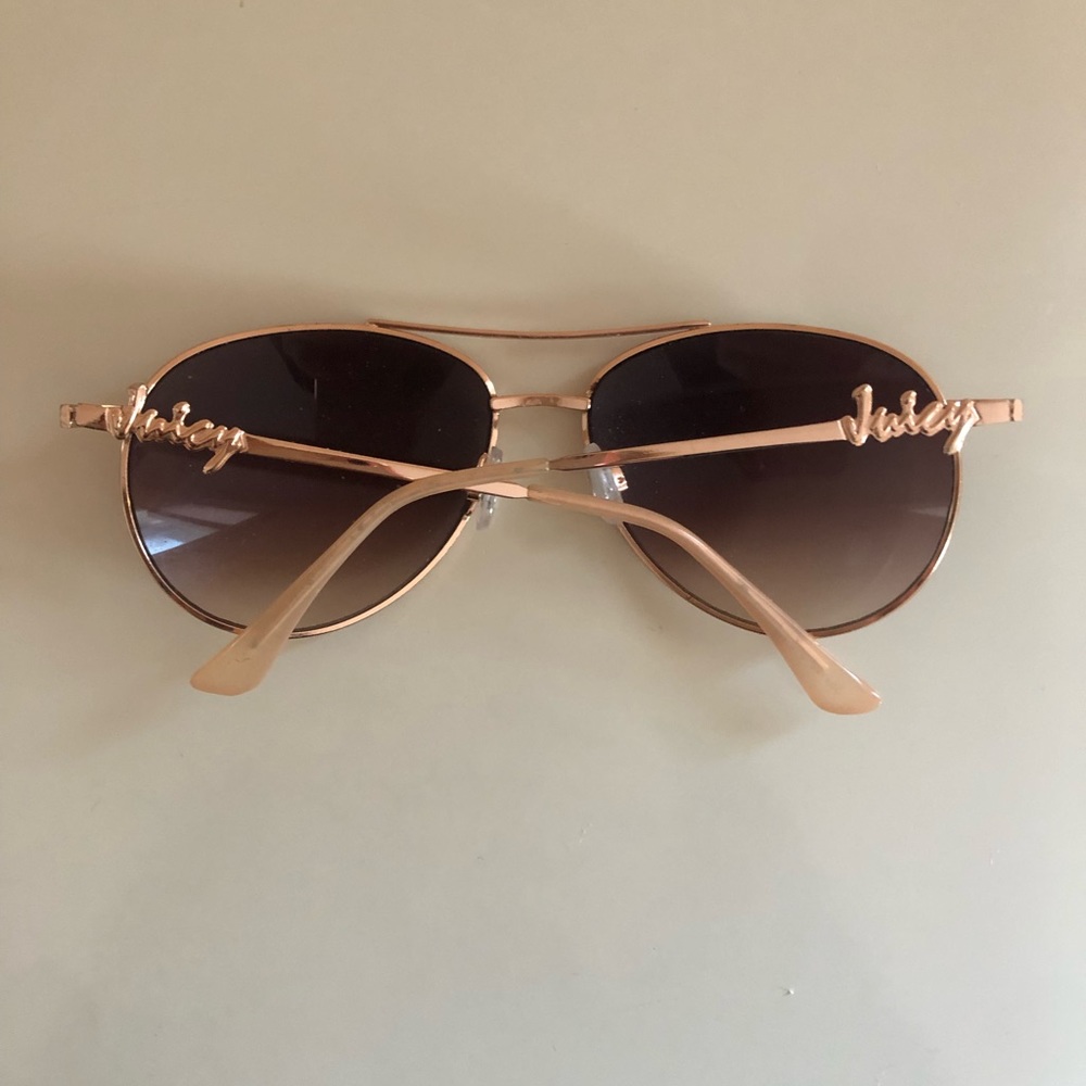 Vintage Juicy Couture shades 🕶